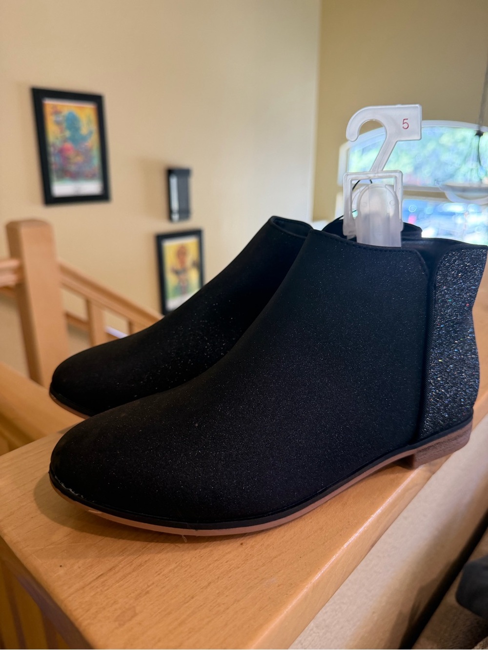 Cat & Jack Black Girls' Glitter Back Ankle Boots